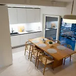 Brand New, Stylish House, Sauna, Parking *