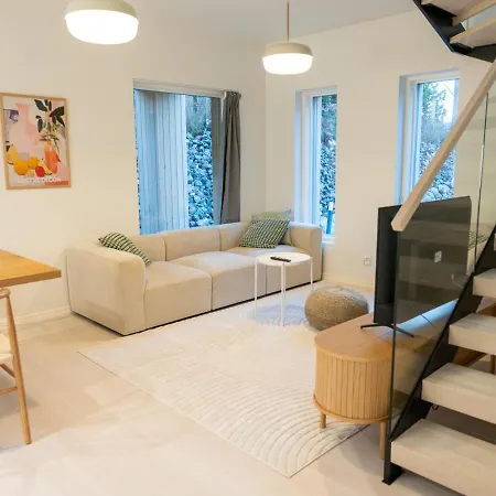 別荘 Brand New, Stylish House, Sauna, Parking ヴァンター