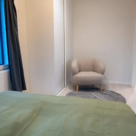 Hébergement de vacances Brand New, Stylish House, Sauna, Parking *