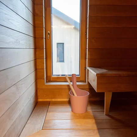 Brand New, Stylish House, Sauna, Parking