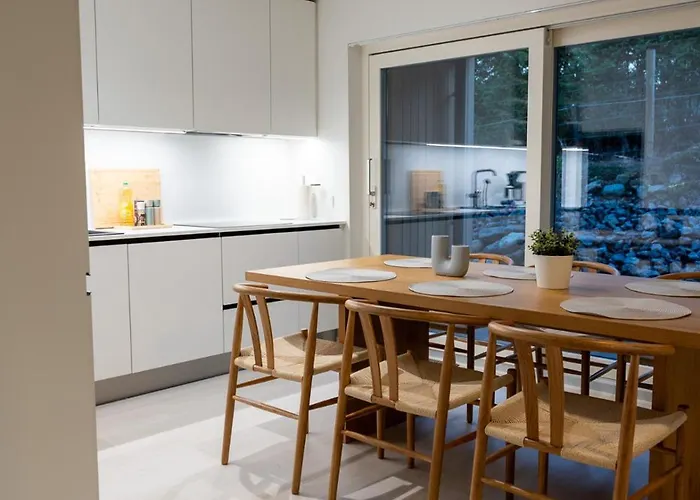 Vakantiehuis Brand New, Stylish House, Sauna, Parking Vantaa