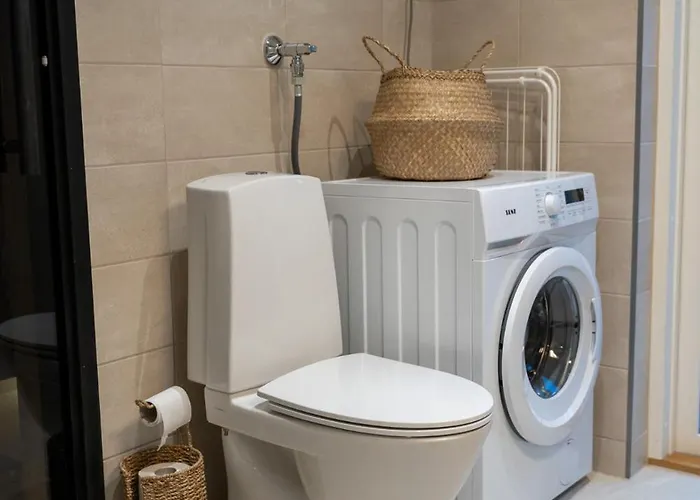 別荘 Brand New, Stylish House, Sauna, Parking *